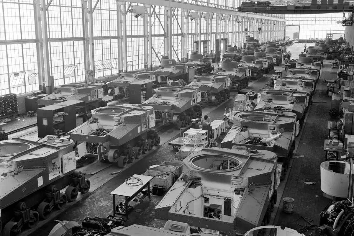 Rows of M3 tanks on three assembly lines at the Chrysler tank arsenal